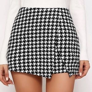 Houndstooth Print Skort